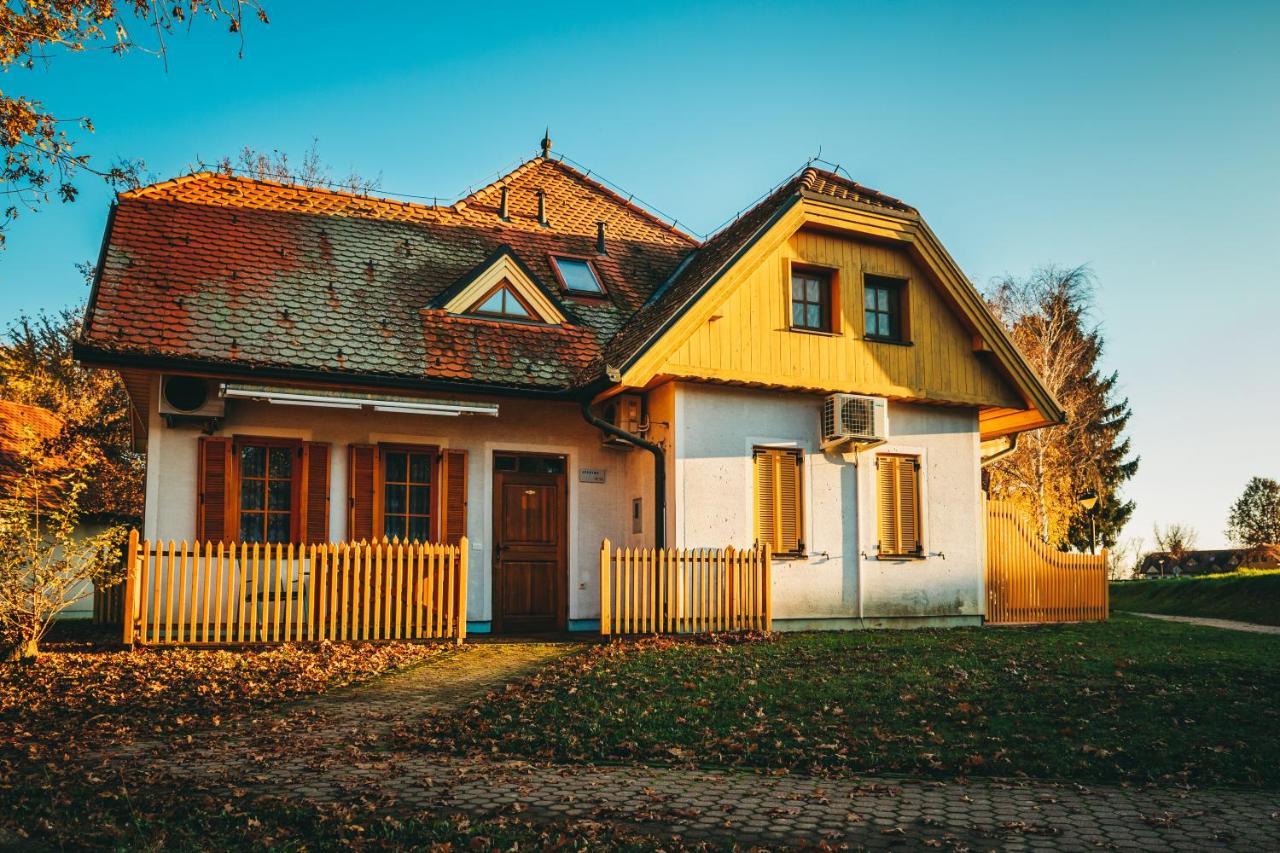 Sunny Apartment Моравске-Топлице Екстериор снимка